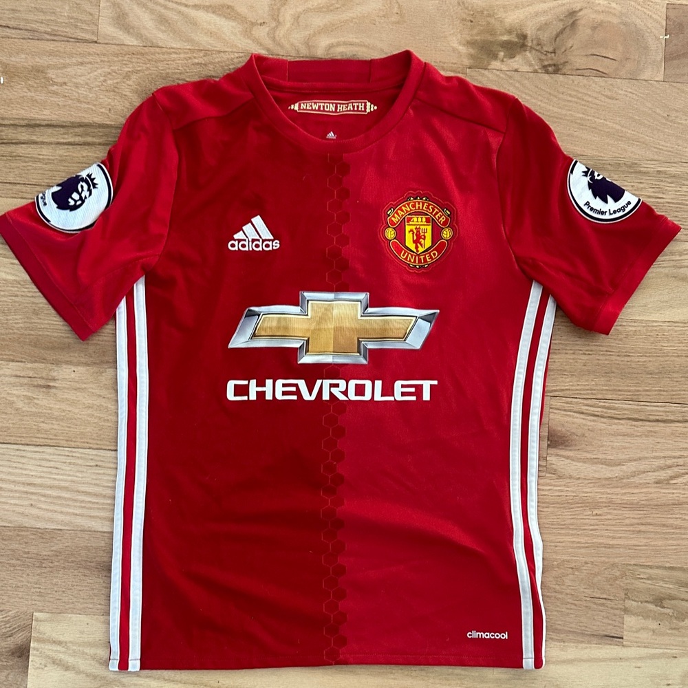 Manchester United Adidas official jersey #9 Ibrahimovic boys sz Large